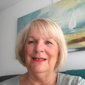 Meet your Posher, Ninon